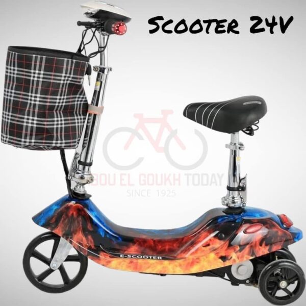 ⁦Electric scooter with chair and Flashlight 24V⁩ - الصورة ⁦4⁩